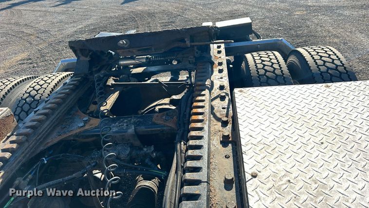 image for item EG1018 2011 Western Star 4900 crane truck