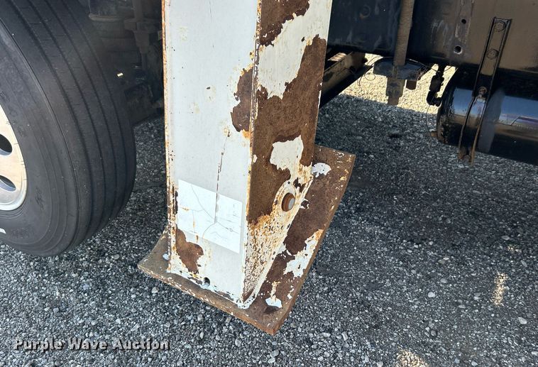 image for item EG1018 2011 Western Star 4900 crane truck