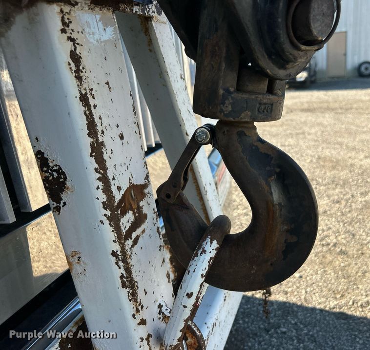 image for item EG1018 2011 Western Star 4900 crane truck