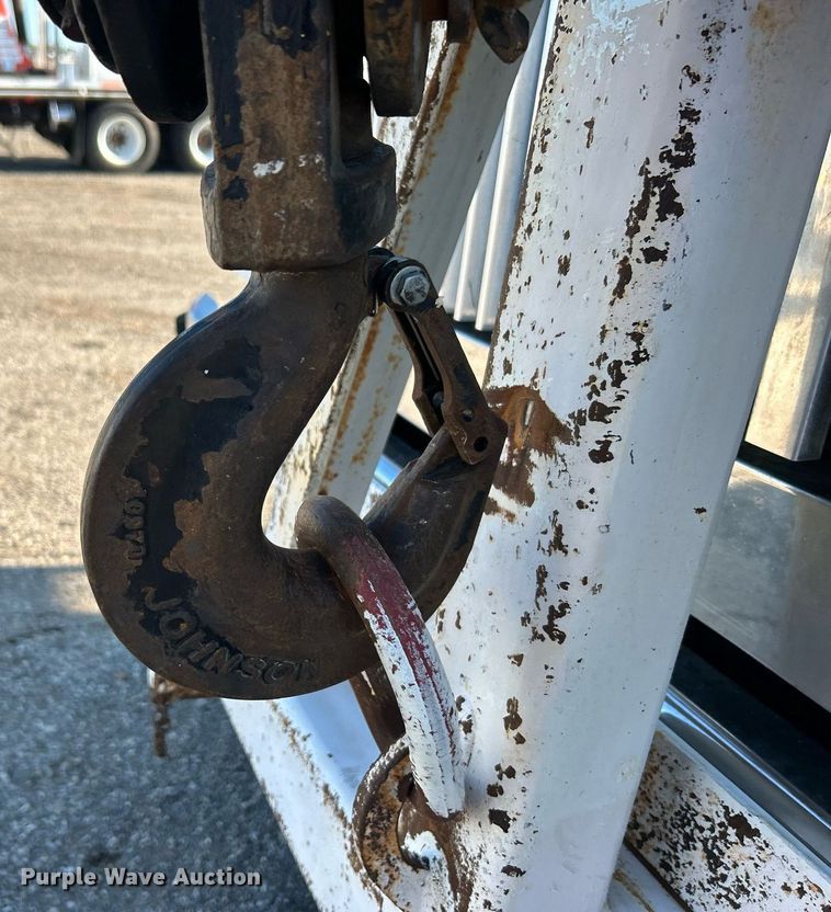 image for item EG1018 2011 Western Star 4900 crane truck