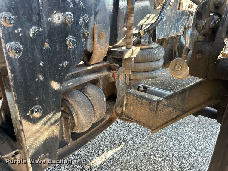 image for item EG1018 2011 Western Star 4900 crane truck