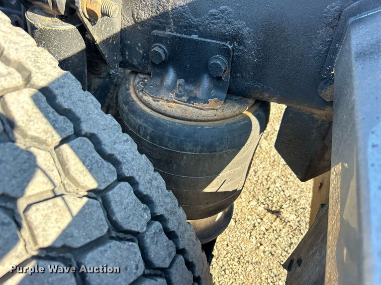 image for item EG1018 2011 Western Star 4900 crane truck