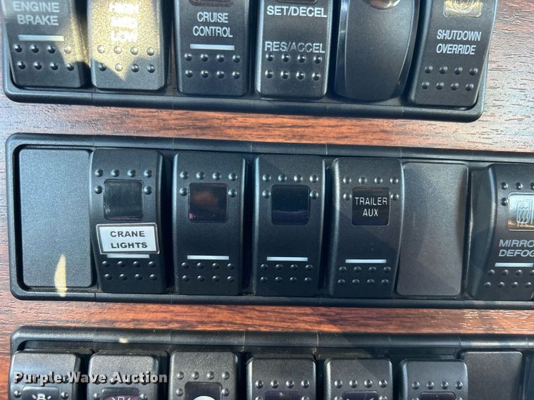 image for item EG1018 2011 Western Star 4900 crane truck