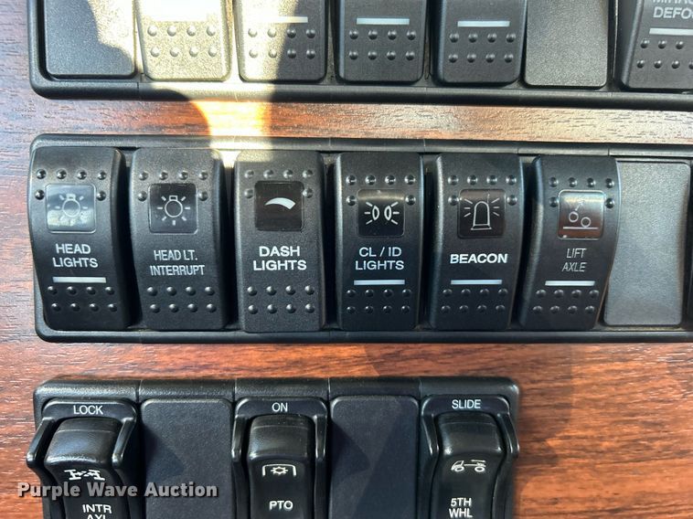 image for item EG1018 2011 Western Star 4900 crane truck