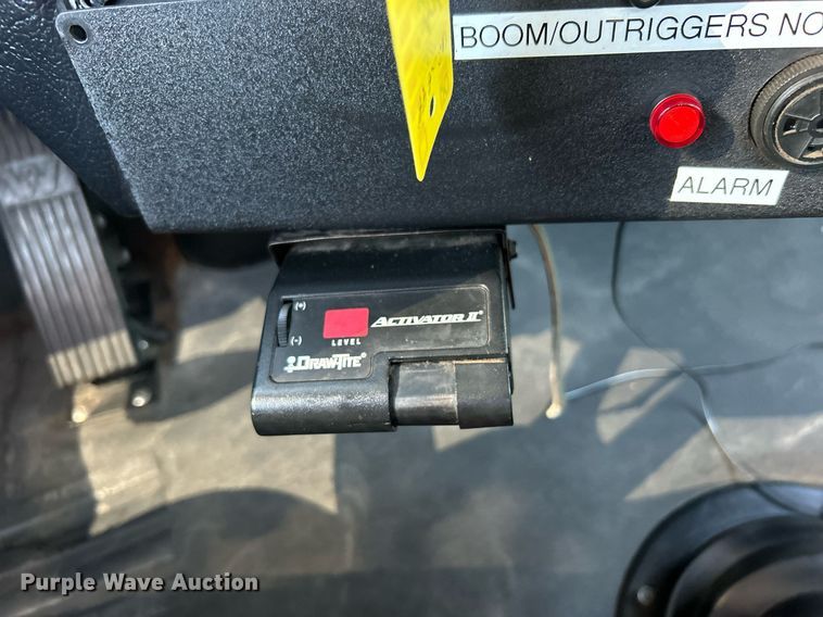 image for item EG1018 2011 Western Star 4900 crane truck