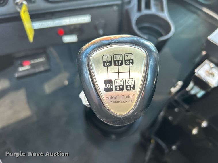 image for item EG1018 2011 Western Star 4900 crane truck