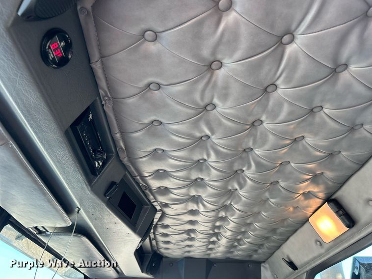 image for item EG1018 2011 Western Star 4900 crane truck