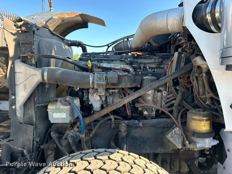 image for item EG1018 2011 Western Star 4900 crane truck