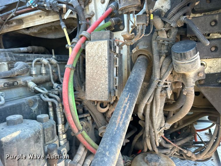 image for item EG1018 2011 Western Star 4900 crane truck