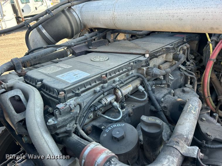 image for item EG1018 2011 Western Star 4900 crane truck