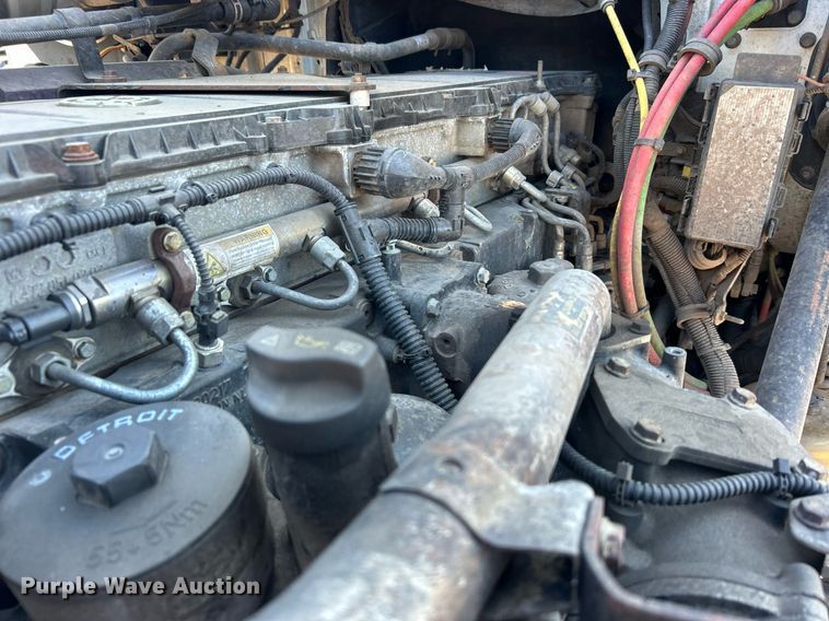 image for item EG1018 2011 Western Star 4900 crane truck