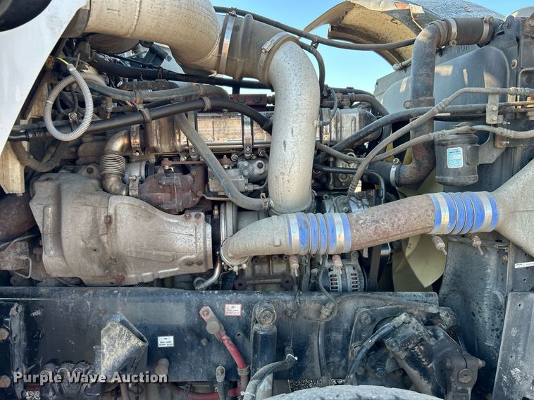 image for item EG1018 2011 Western Star 4900 crane truck