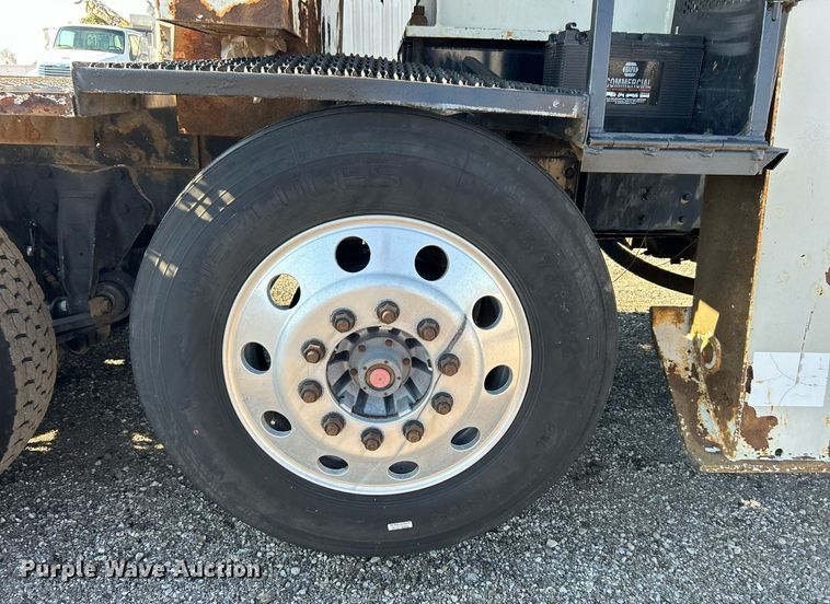 image for item EG1018 2011 Western Star 4900 crane truck