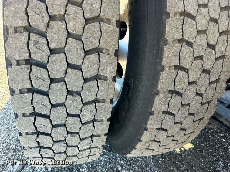 image for item EG1018 2011 Western Star 4900 crane truck