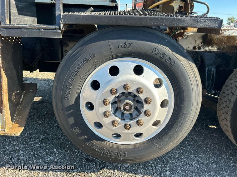 image for item EG1018 2011 Western Star 4900 crane truck