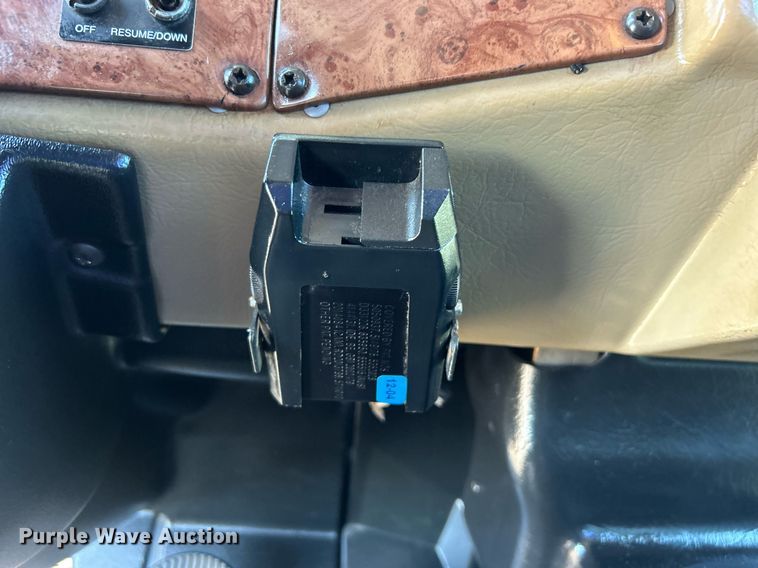 image for item EG1019 2005 Peterbilt  335 crane truck