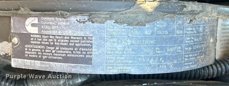 image for item EG1019 2005 Peterbilt  335 crane truck