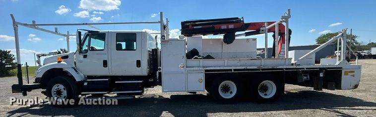 image for item EG1022 2005 International  7509 crane truck