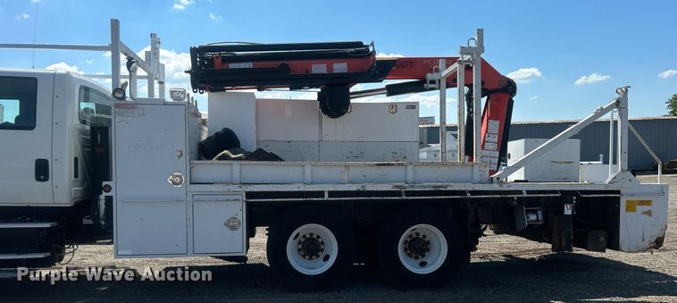 image for item EG1022 2005 International  7509 crane truck