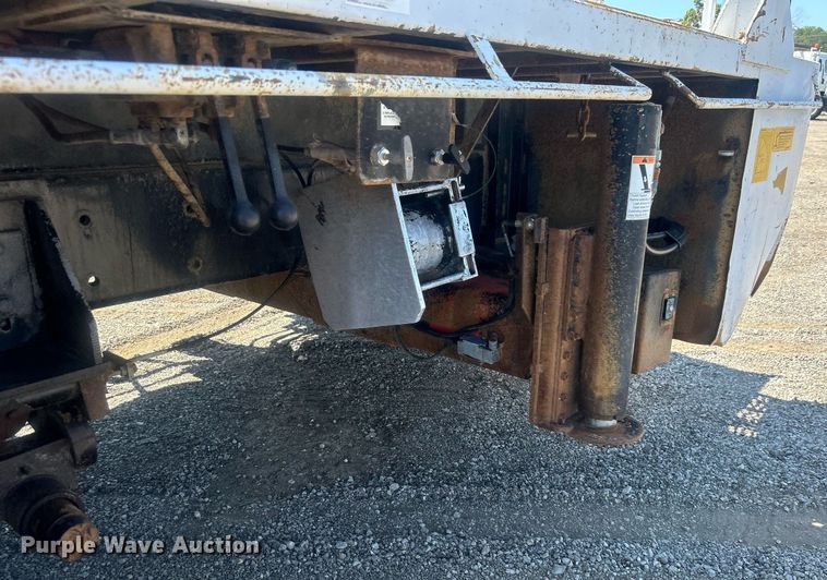 image for item EG1022 2005 International  7509 crane truck