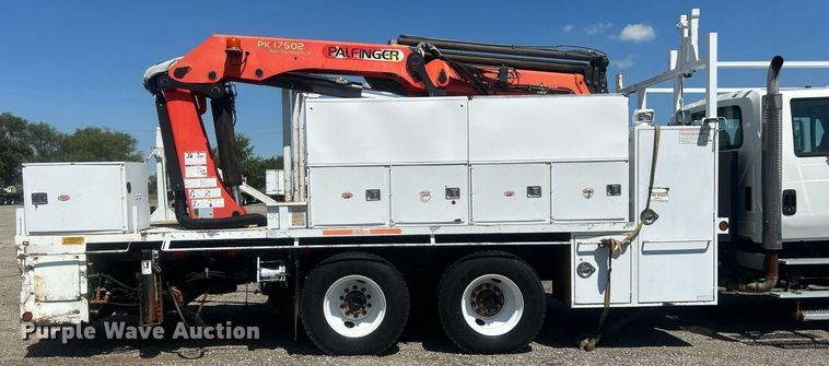image for item EG1022 2005 International  7509 crane truck