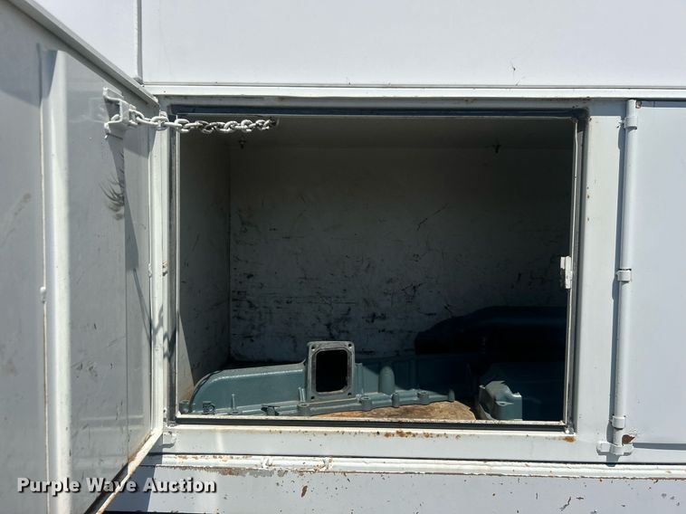 image for item EG1022 2005 International  7509 crane truck