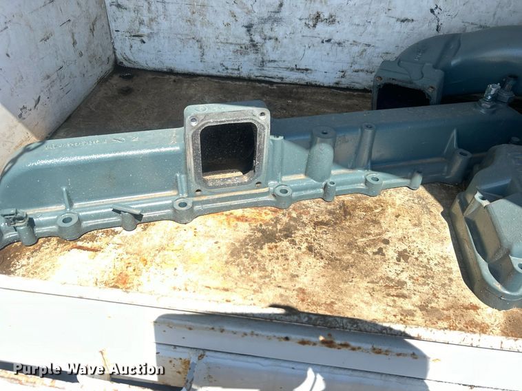 image for item EG1022 2005 International  7509 crane truck