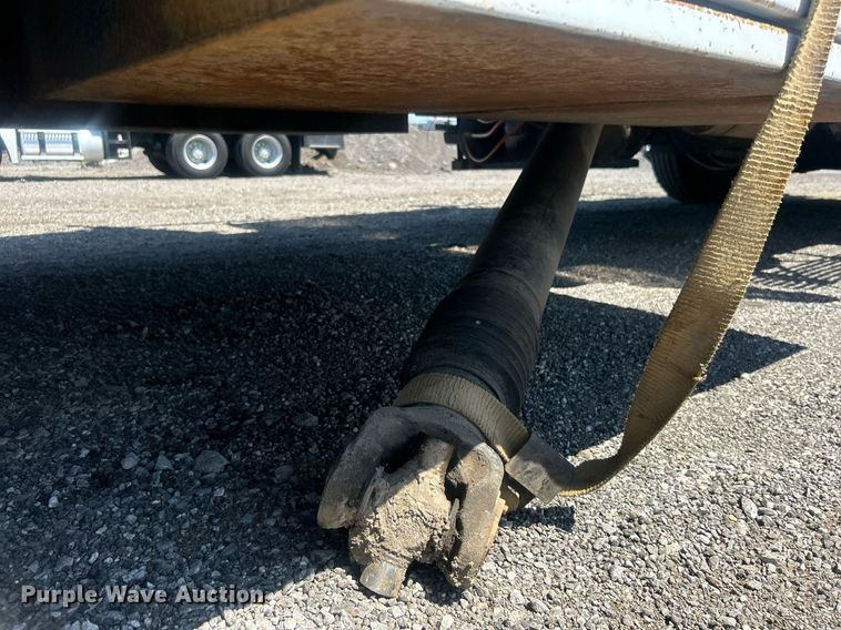 image for item EG1022 2005 International  7509 crane truck