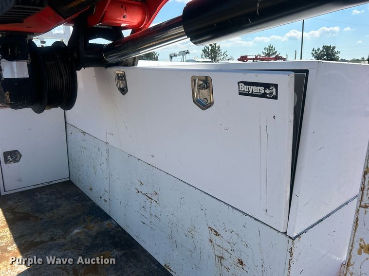 image for item EG1022 2005 International  7509 crane truck