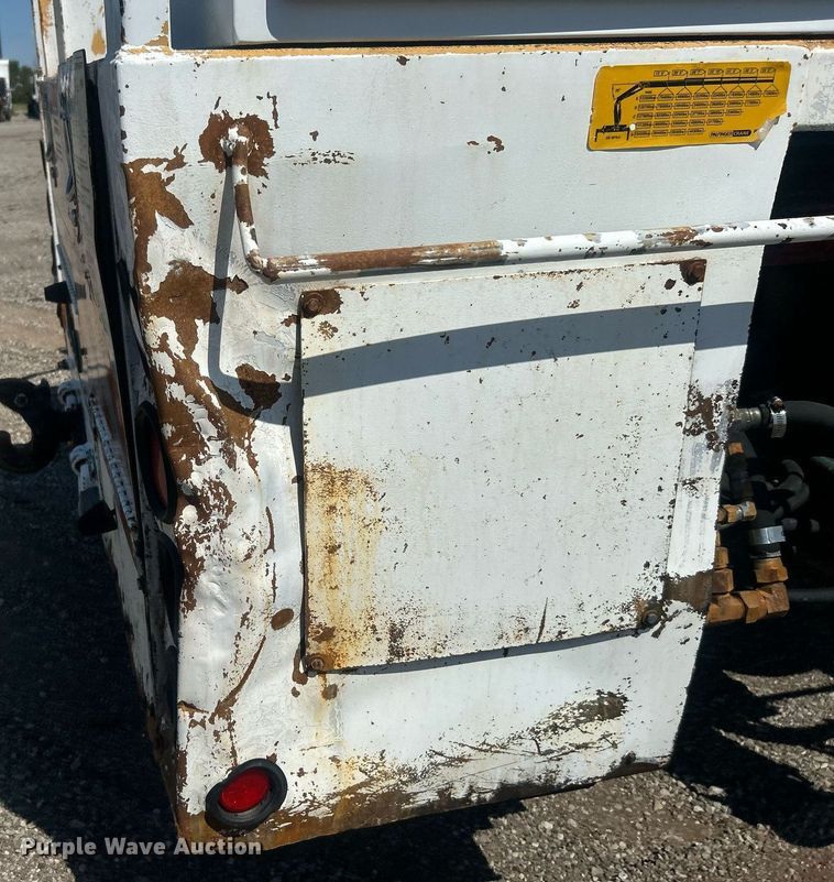 image for item EG1022 2005 International  7509 crane truck