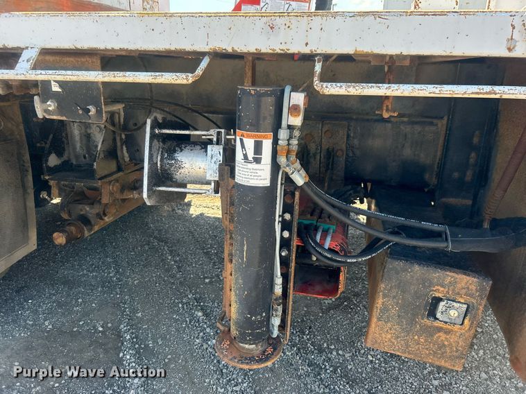 image for item EG1022 2005 International  7509 crane truck