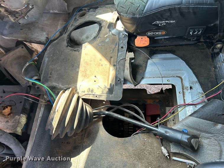 image for item EG1022 2005 International  7509 crane truck