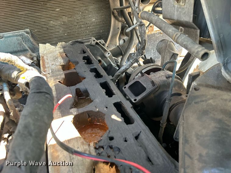 image for item EG1022 2005 International  7509 crane truck