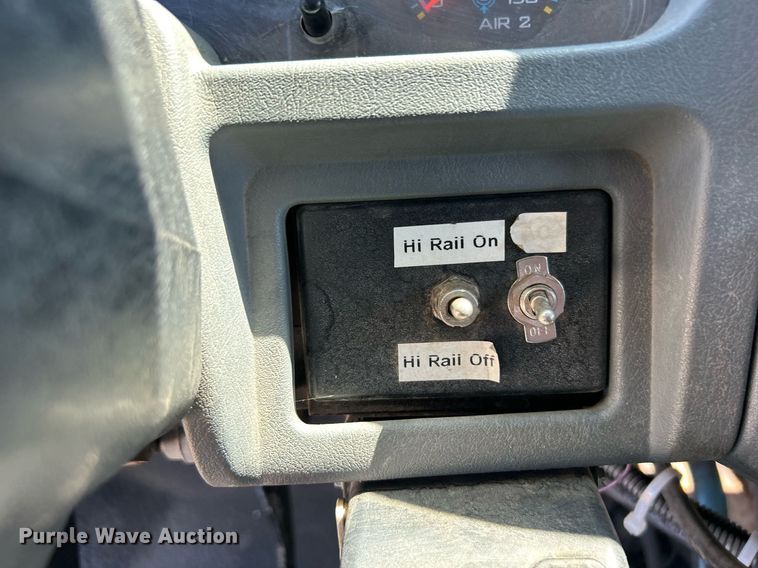 image for item EG1022 2005 International  7509 crane truck