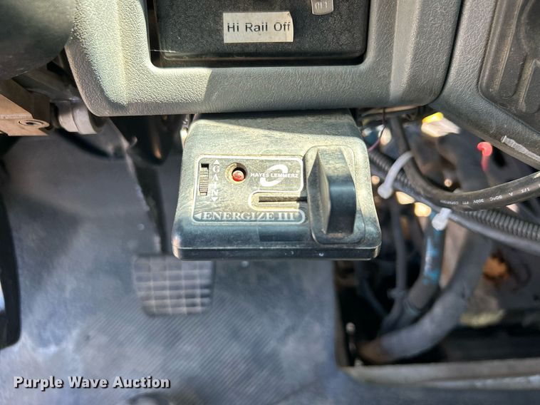 image for item EG1022 2005 International  7509 crane truck