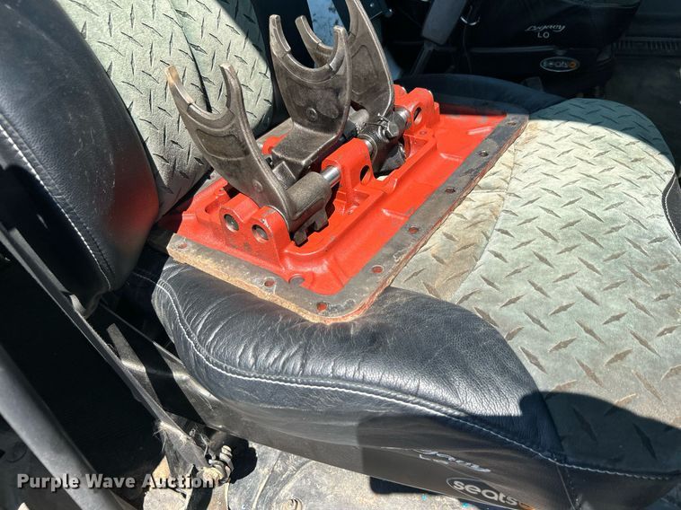 image for item EG1022 2005 International  7509 crane truck