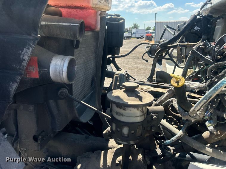 image for item EG1022 2005 International  7509 crane truck