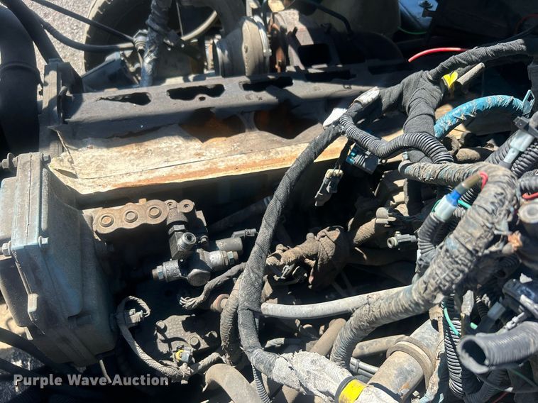 image for item EG1022 2005 International  7509 crane truck