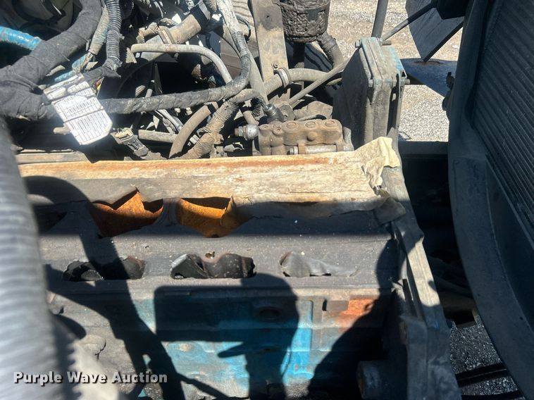 image for item EG1022 2005 International  7509 crane truck