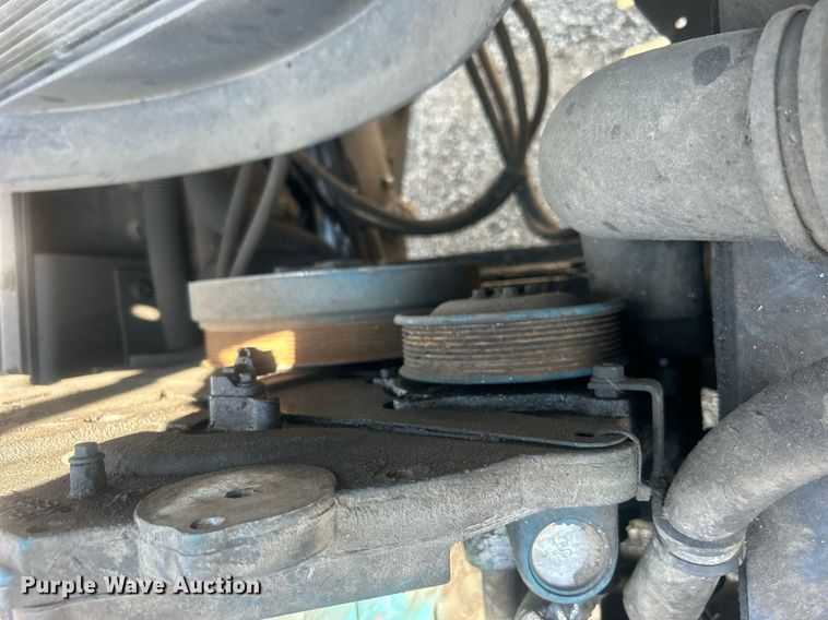 image for item EG1022 2005 International  7509 crane truck