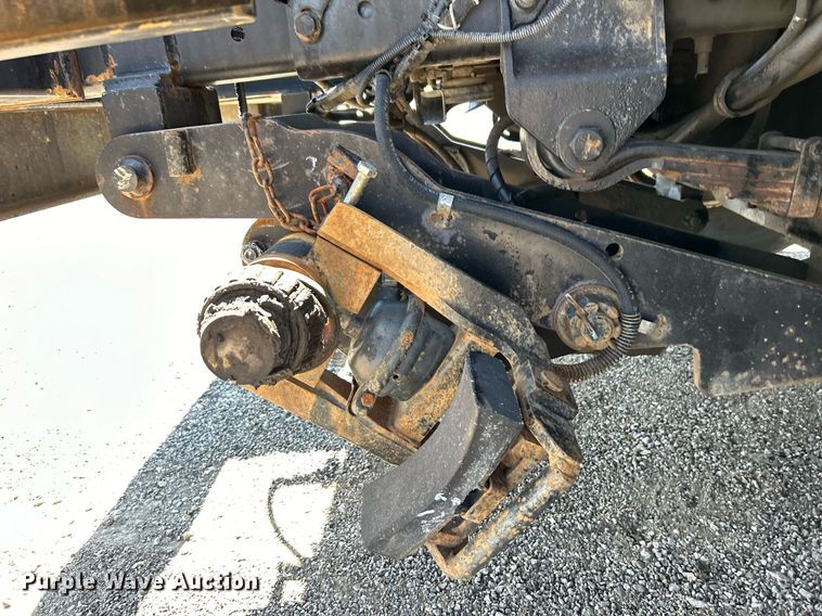 image for item EG1022 2005 International  7509 crane truck