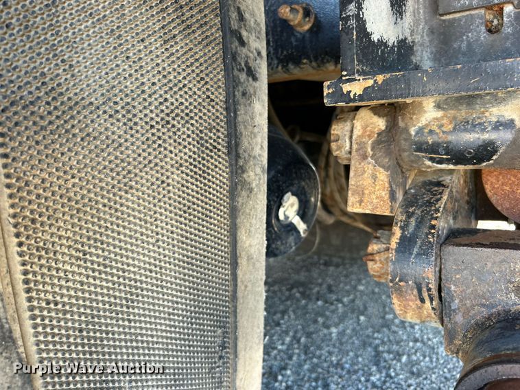 image for item EG1022 2005 International  7509 crane truck