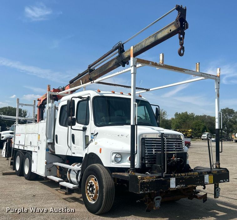 image for item EG1034 2007 Freightliner  Business Class M2 crane truck