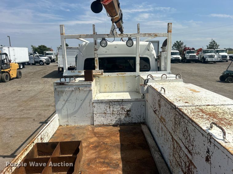 image for item EG1034 2007 Freightliner  Business Class M2 crane truck