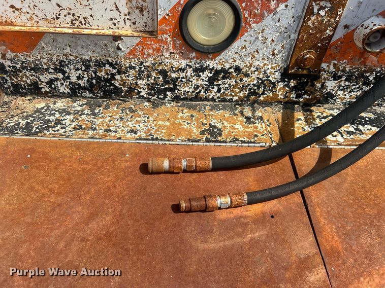 image for item EG1034 2007 Freightliner  Business Class M2 crane truck