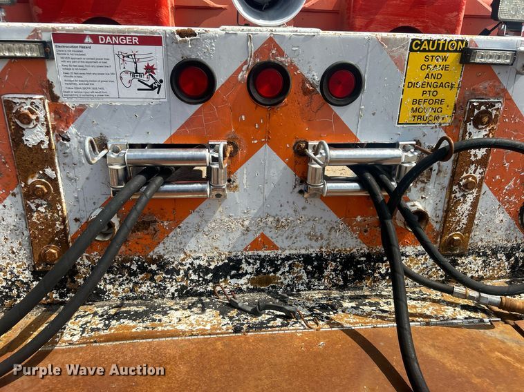 image for item EG1034 2007 Freightliner  Business Class M2 crane truck