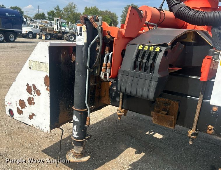 image for item EG1034 2007 Freightliner  Business Class M2 crane truck