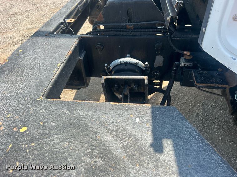 image for item EG1034 2007 Freightliner  Business Class M2 crane truck