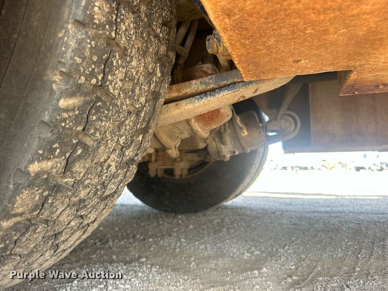 image for item EG1034 2007 Freightliner  Business Class M2 crane truck