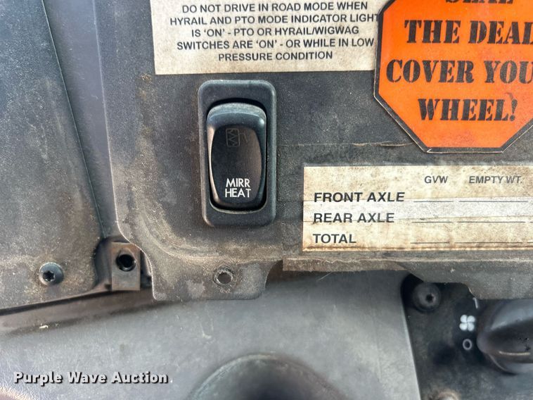 image for item EG1034 2007 Freightliner  Business Class M2 crane truck